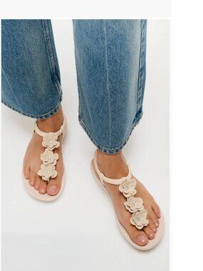 NEW FitFlop Splash Flower T-Strap Sandal   10 M, NUDE ROSE
